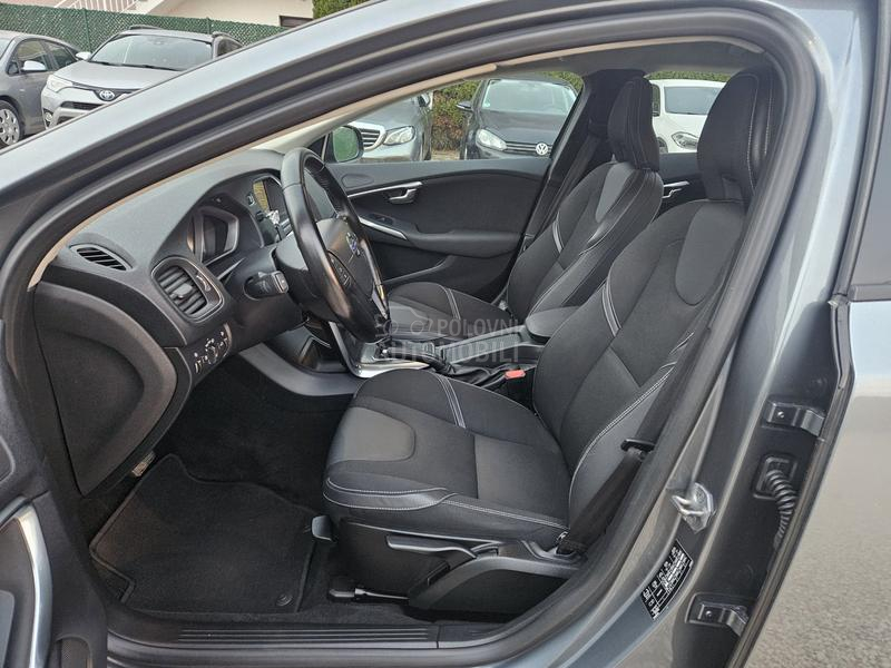 Volvo V40 2.0d//Oprema//Stanje