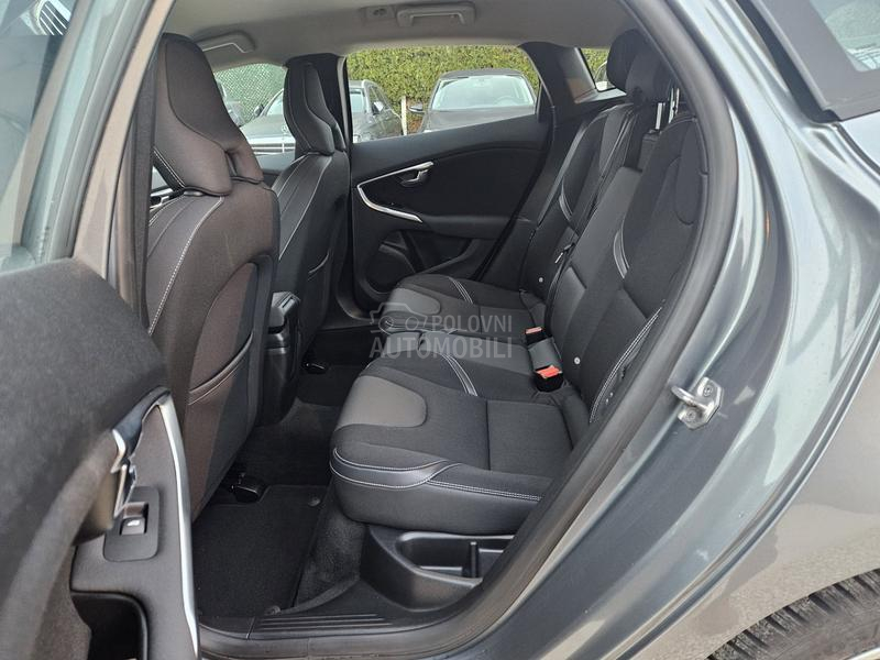 Volvo V40 2.0d//Oprema//Stanje
