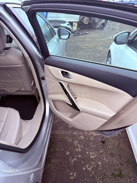 kompletan kožni enterijer