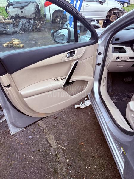 kompletan kožni enterijer