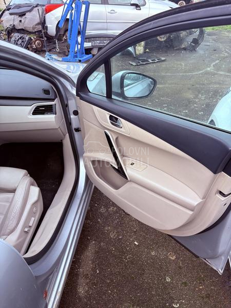 kompletan kožni enterijer