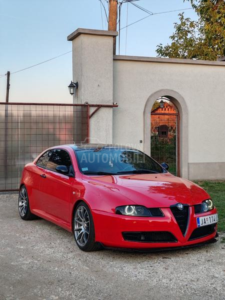 Alfa Romeo GT 