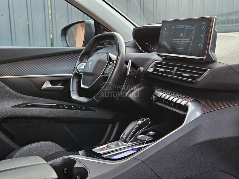 Peugeot 5008 1.5 BlueHdi/ Restyle