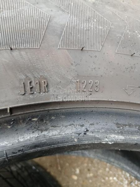 Goodyear 255/60 R18 Zimska