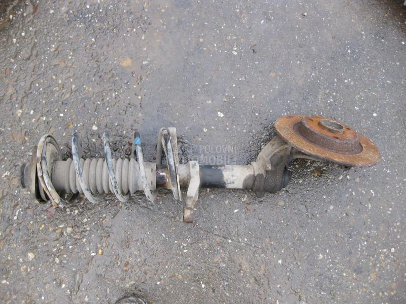 Prednji amortizeri sa glavcina