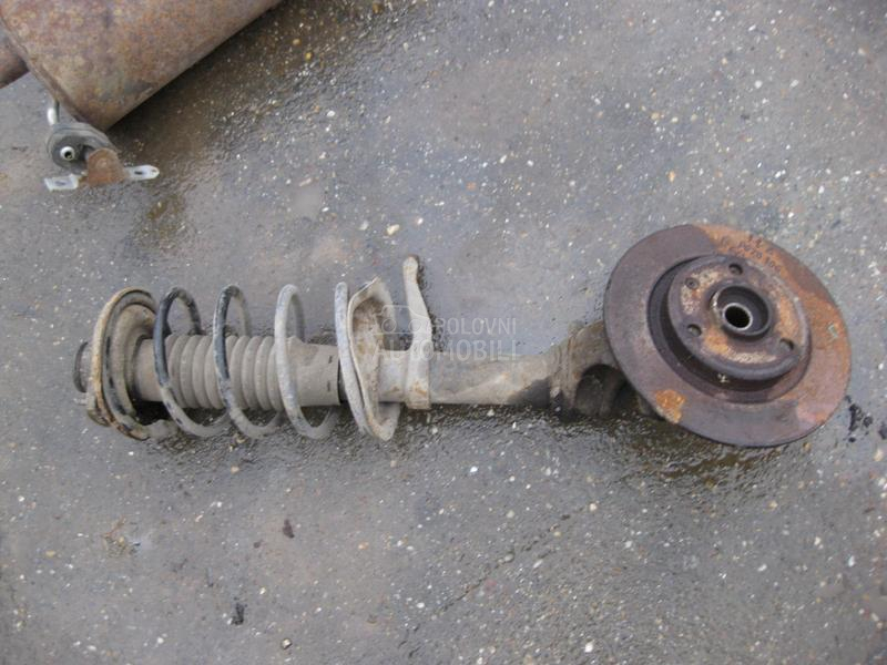 Prednji amortizeri sa glavcina