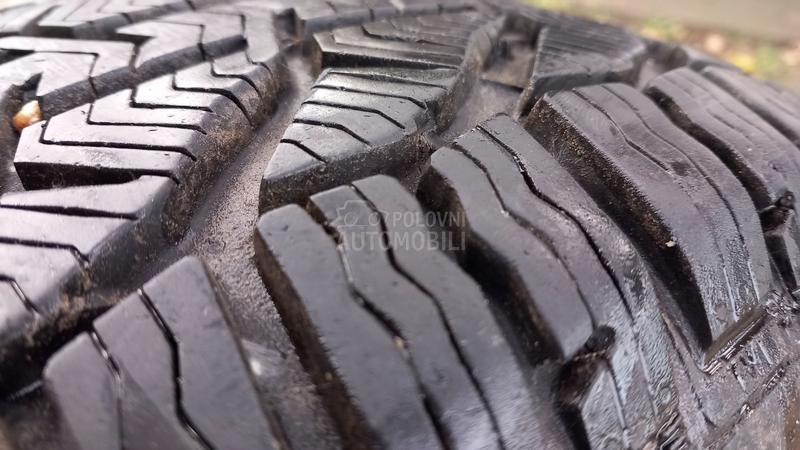 Taurus 215/55 R16 Zimska