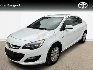 Opel Astra J 