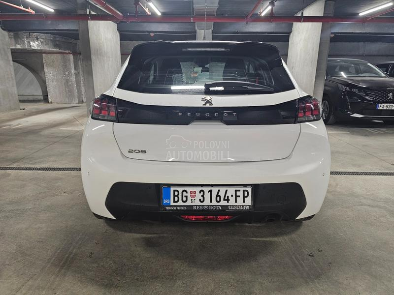 Peugeot 208 Puretech EAT8 Active