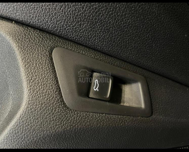 Volkswagen T-Roc 1.5 dsg pano virt