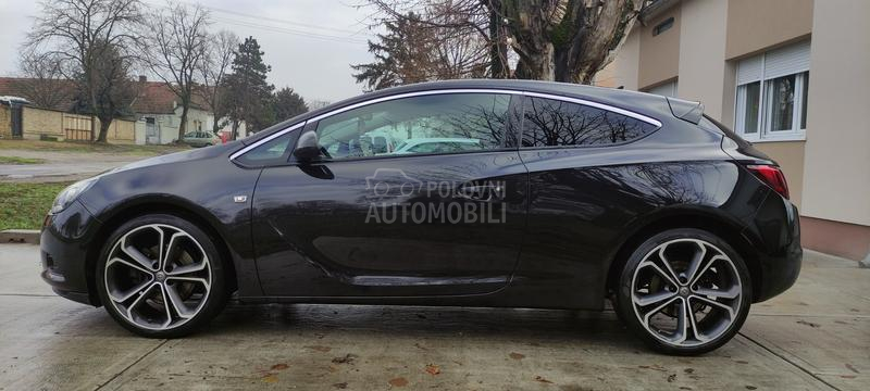 Opel Astra J GTC 2.0 CDTI