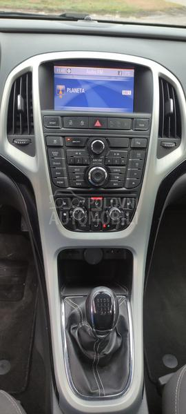 Opel Astra J GTC 2.0 CDTI