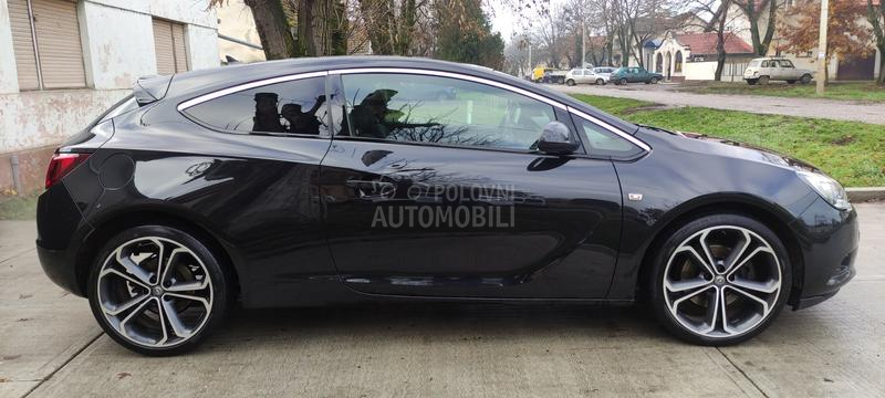 Opel Astra J GTC 2.0 CDTI