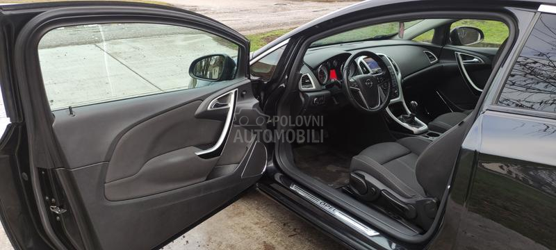 Opel Astra J GTC 2.0 CDTI
