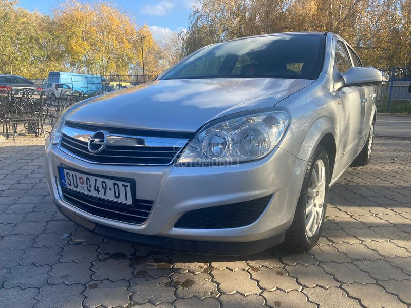 Opel Astra H 