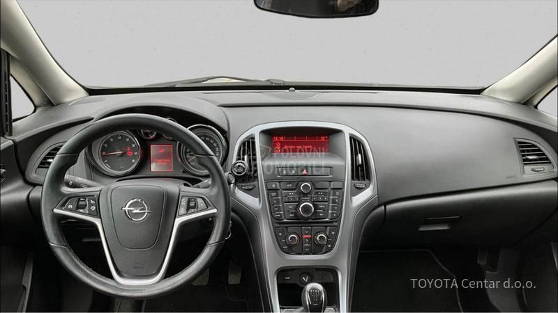 Opel Astra J 