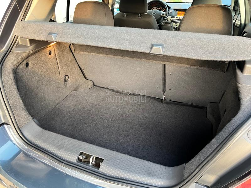 Opel Astra H 1.6