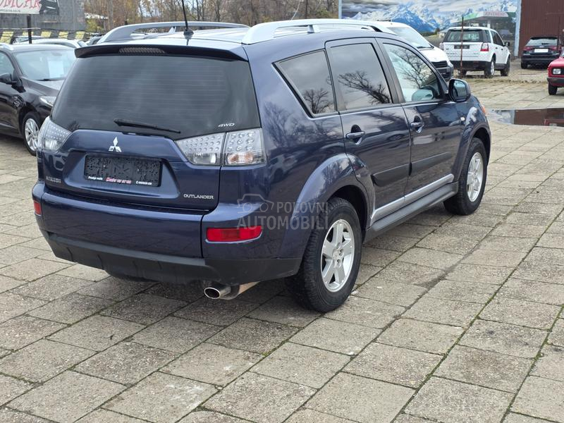 Mitsubishi Outlander 2.4b Tng 4x4
