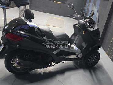 Piaggio MP3 400lt