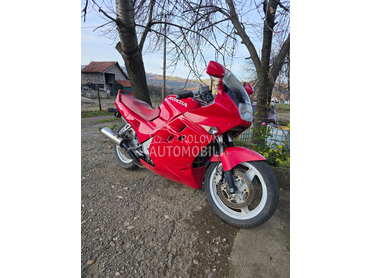 Honda VFR 750