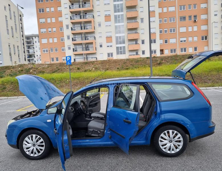 Ford Focus 1 8 TDCi sport