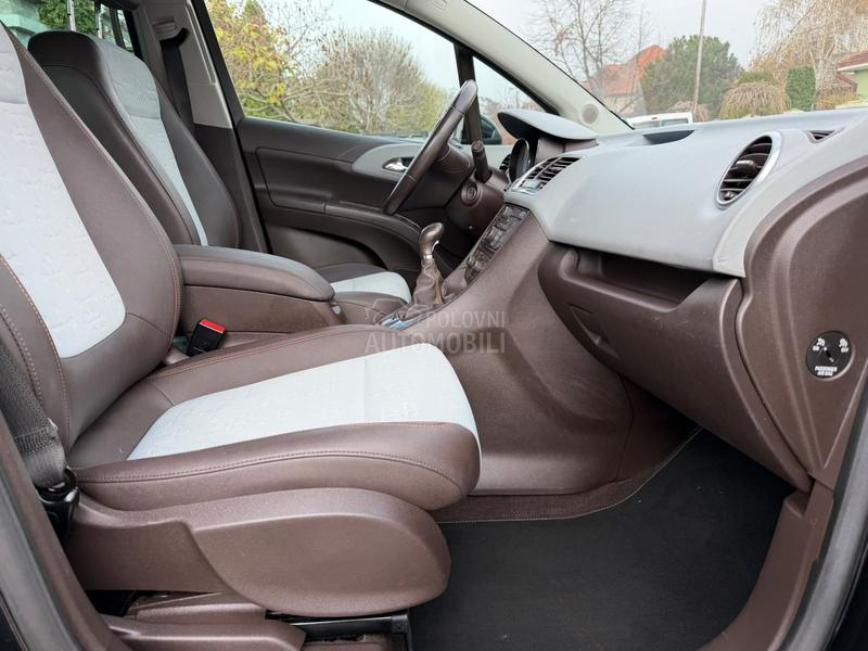 Opel Meriva 1.4 16V COSMO