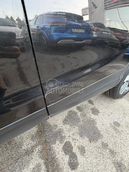 Nissan Qashqai 1.2 MT NCONNECTA