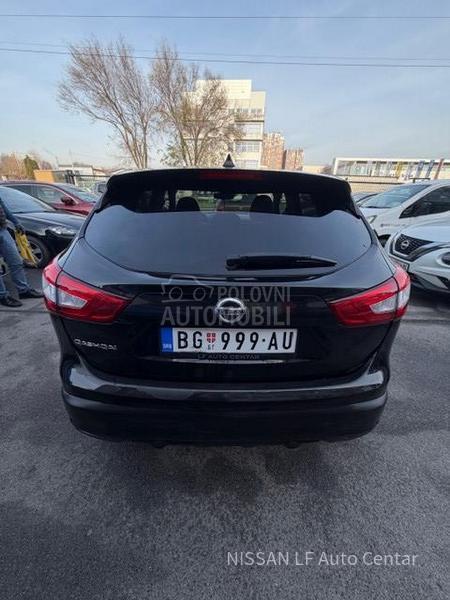 Nissan Qashqai 1.2 MT NCONNECTA