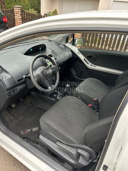 Toyota Yaris 1.0