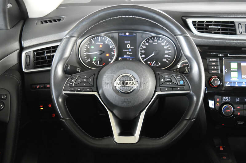 Nissan Qashqai 1.3 DIG-T Tekna
