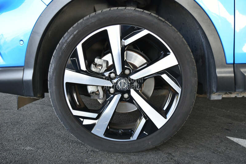 Nissan Qashqai 1.3 DIG-T Tekna