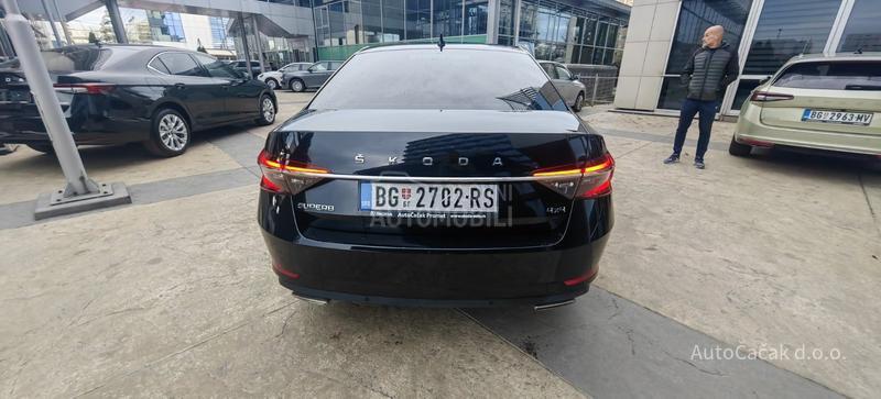 Škoda Superb 2.0 TSI 4x4 DSG LK