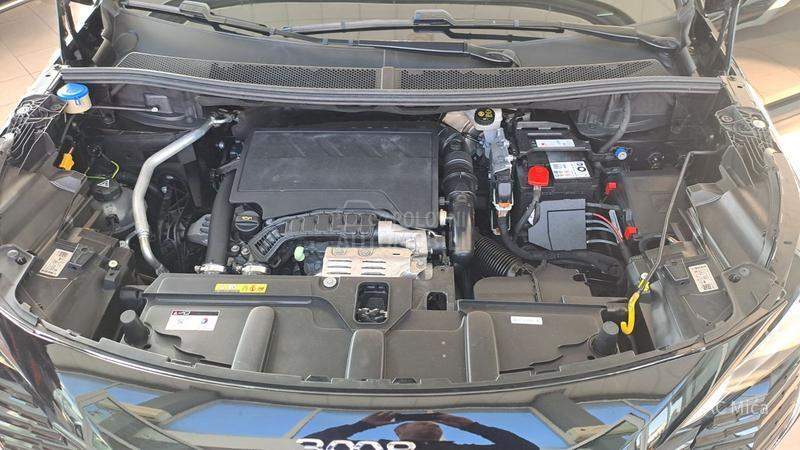 Peugeot 3008 1.2NAV LED ALU 72000