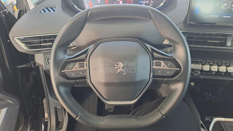 Peugeot 3008 1.2NAV LED ALU 72000