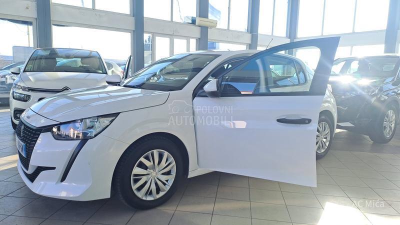 Peugeot 208 1.5 BLU NAV LED USB