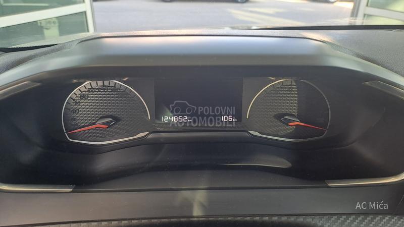 Peugeot 208 1.5 BLU NAV LED USB