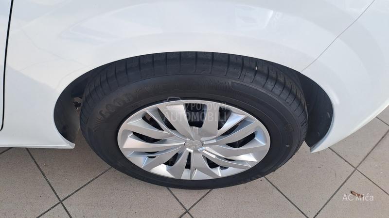 Peugeot 208 1.5 BLU NAV LED USB