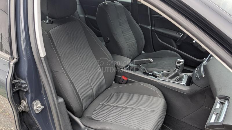 Peugeot 308 1.6 blue HDI