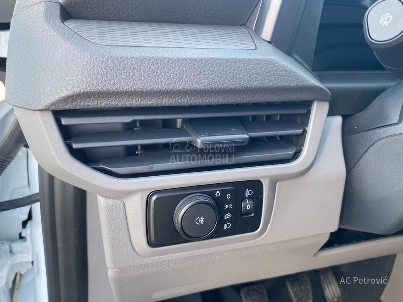 Volkswagen Transporter T7 KR 2.0 TDI