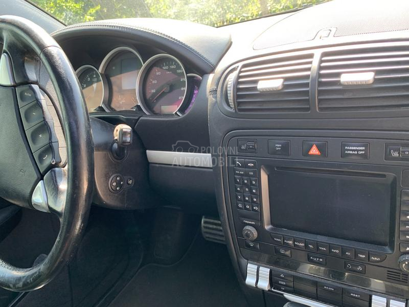 Porsche Cayenne 