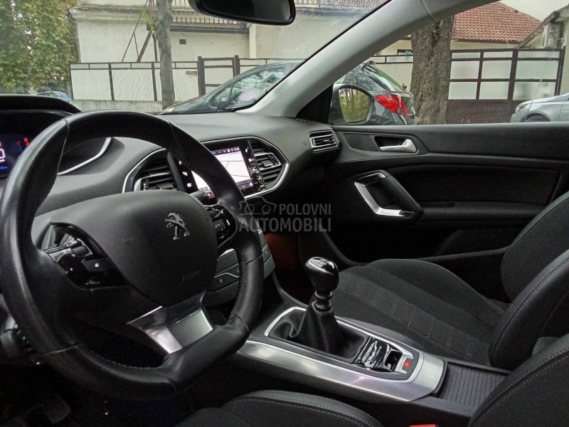 Peugeot 308 VIRTUAL ALLURE