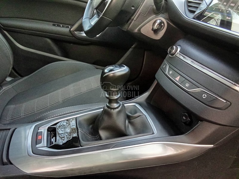 Peugeot 308 VIRTUAL ALLURE