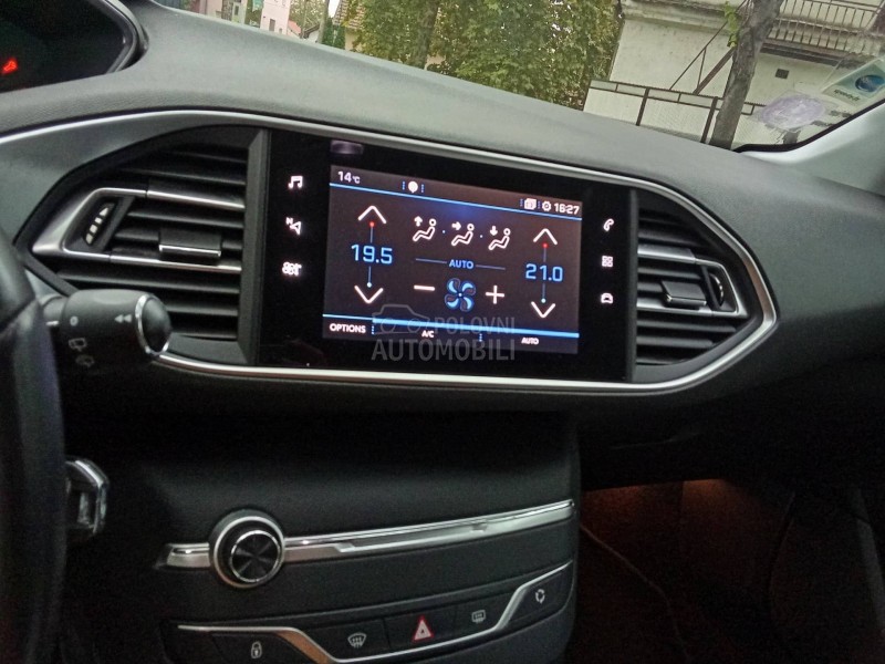 Peugeot 308 VIRTUAL ALLURE