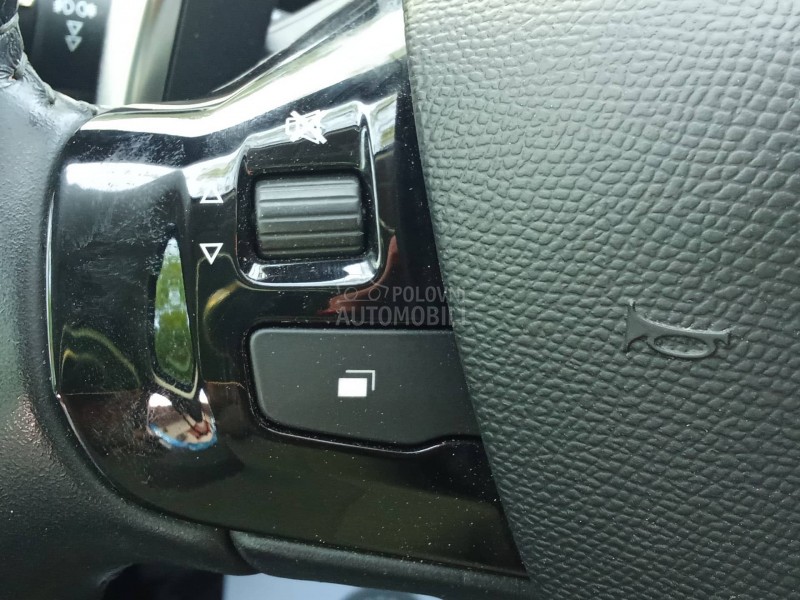 Peugeot 308 1,5hdi virual aut