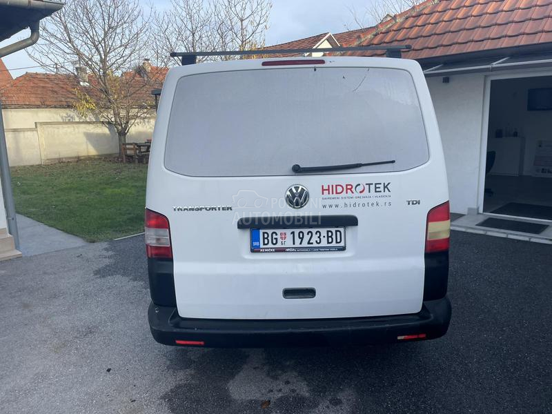 Volkswagen Transporter T5 L1 H1 2.0