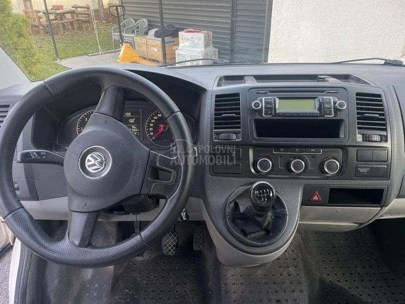 Volkswagen Transporter T5 L1 H1 2.0