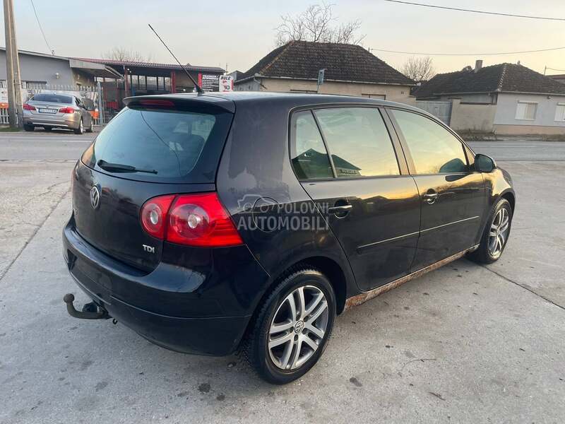 Volkswagen Golf 5 1.9TDI SPORT-LINE