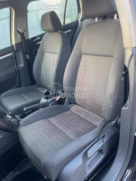 Volkswagen Golf 5 1.9TDI SPORT-LINE