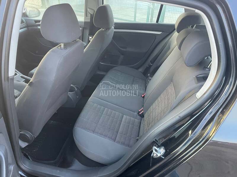 Volkswagen Golf 5 1.9TDI SPORT-LINE