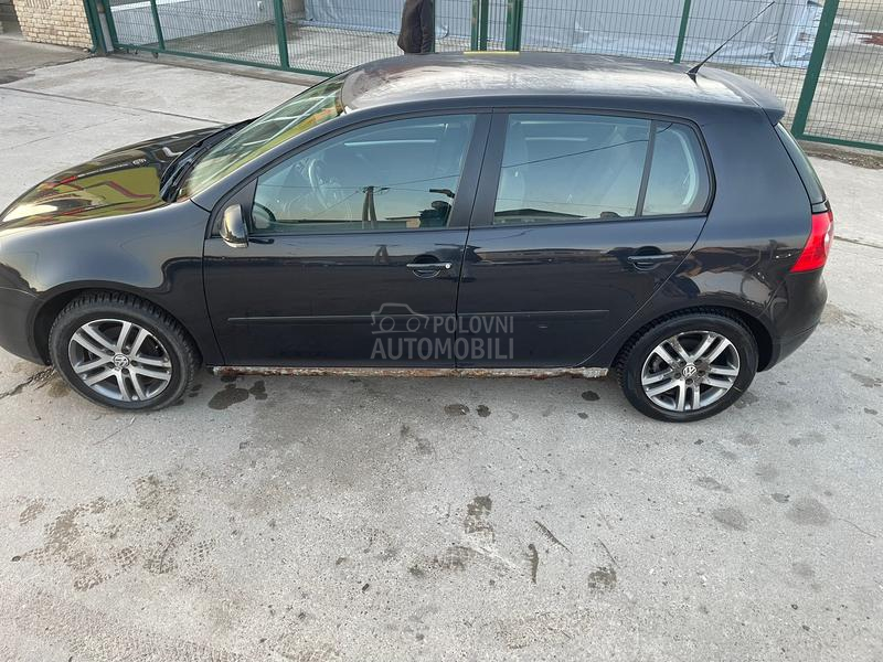 Volkswagen Golf 5 1.9TDI SPORT-LINE